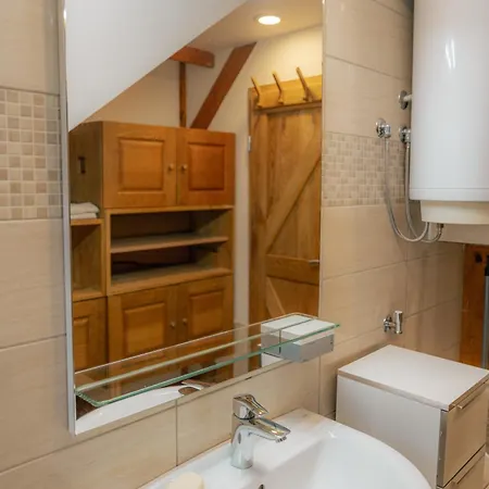 Country Retreat, Near Ljubljana City, Apartma Na Vasi, Blizu Mesta Ljubljana Медводе