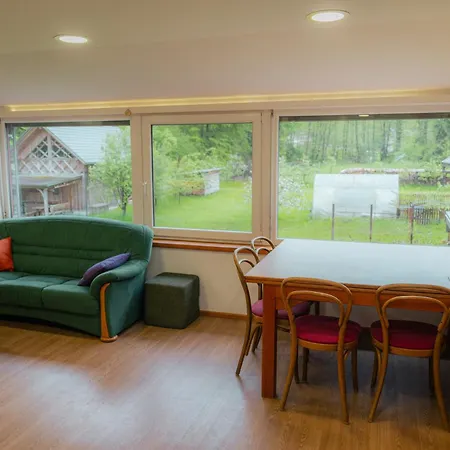 Country Retreat, Near Ljubljana City, Apartma Na Vasi, Blizu Mesta Ljubljana Apartamento
