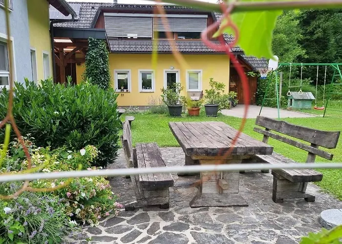 Country Retreat, Near Ljubljana City, Apartma Na Vasi, Blizu Mesta Ljubljana Appartement Medvode